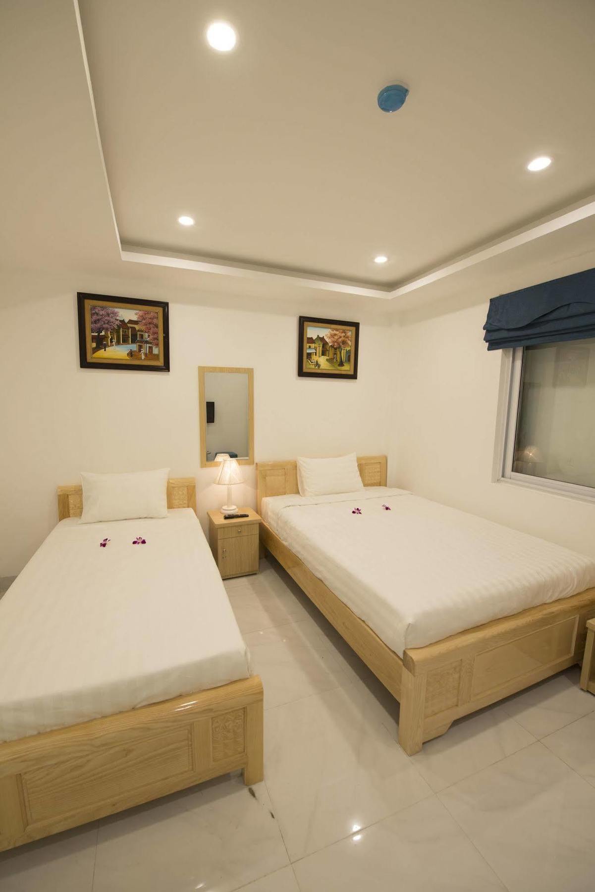 Ha Noi Holiday Center Hotel Hanoi Exterior photo
