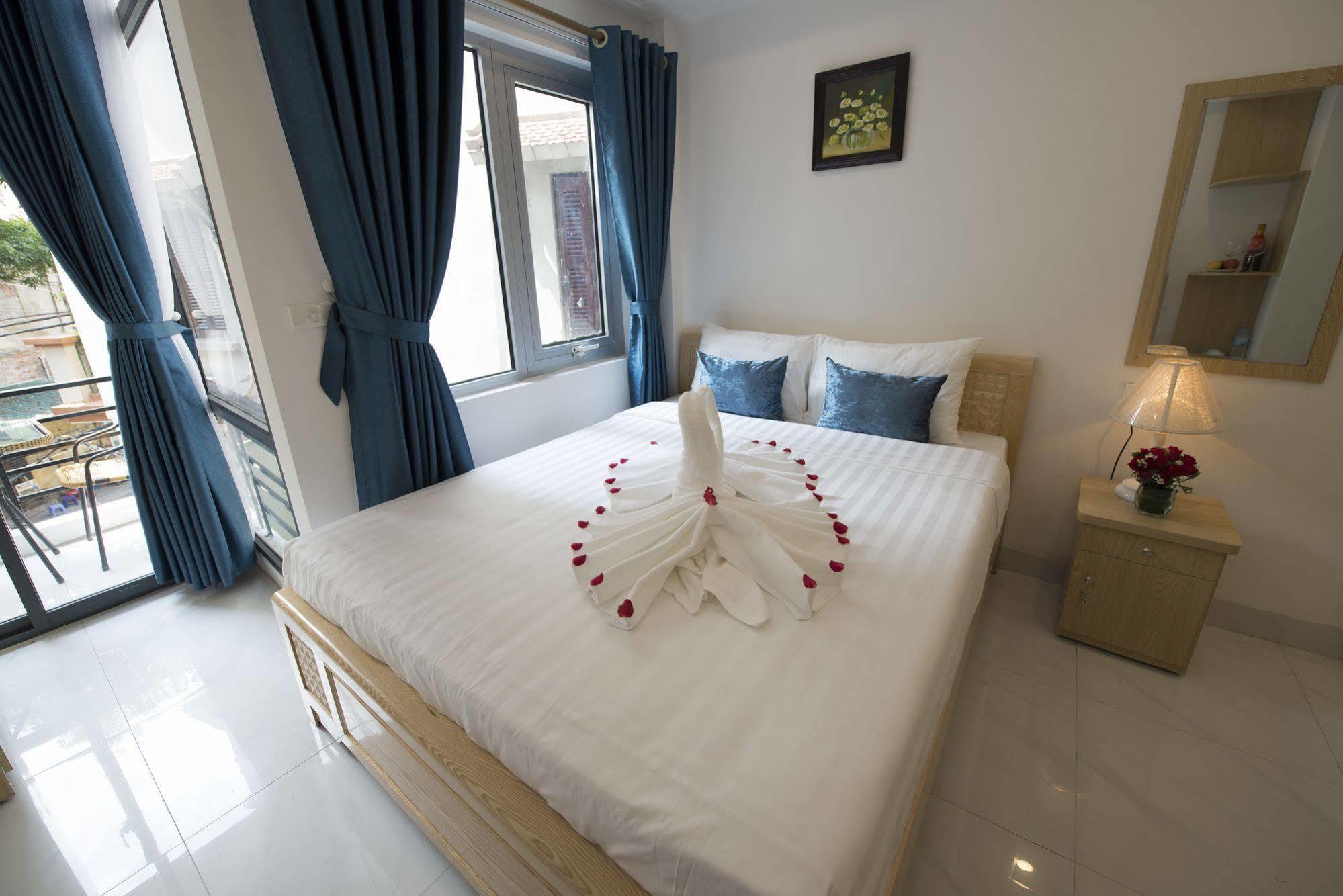 Ha Noi Holiday Center Hotel Hanoi Exterior photo
